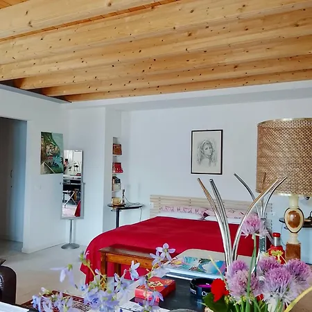 In Riva Al Di Iseo Dependance Primo Piano Apartman