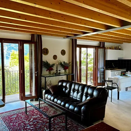 In Riva Al Di Iseo Dependance Primo Piano Apartman